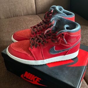 Air Jordan 1 Mid